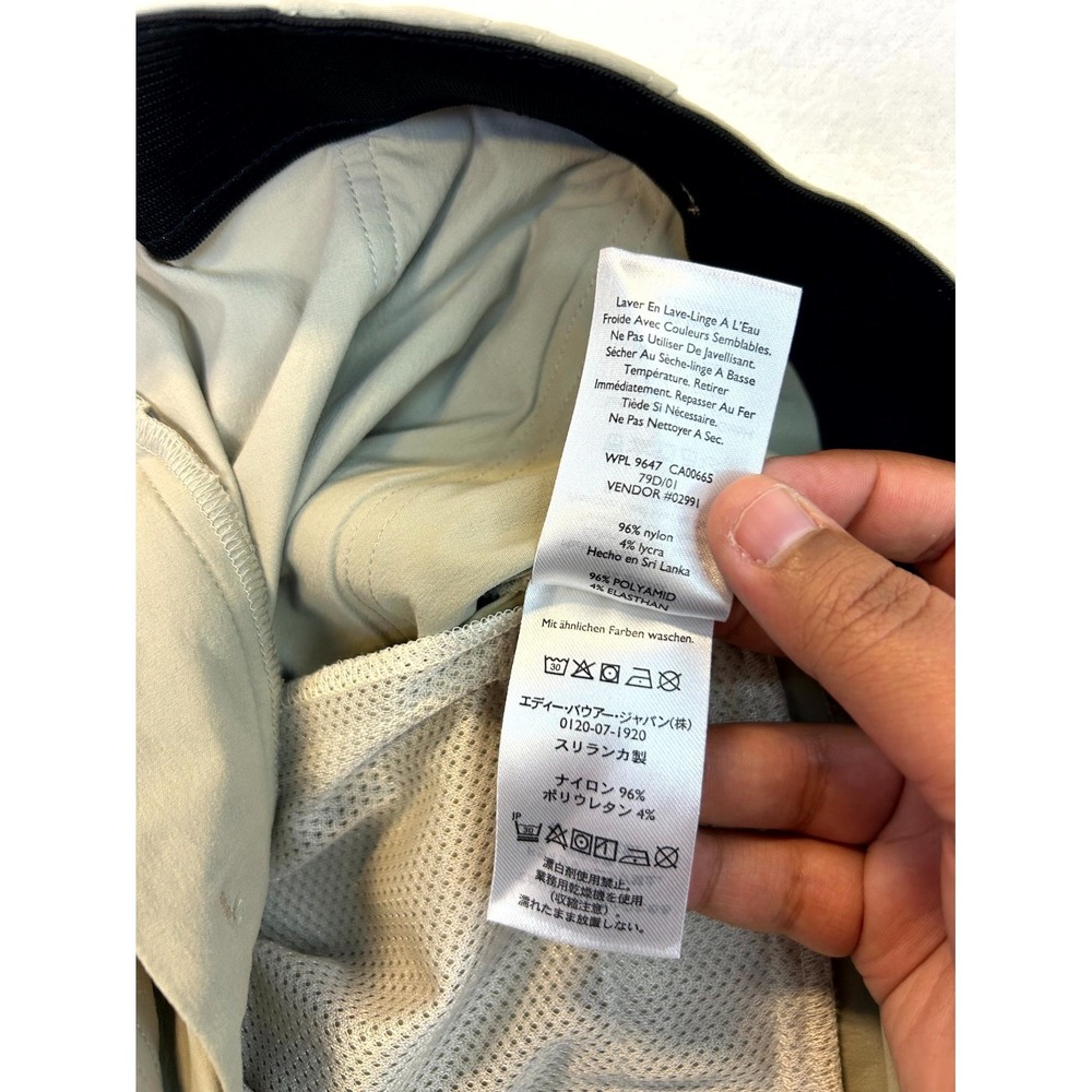 Eddie Bauer Horizon Bermuda Shorts Khaki Colored Tan Women's Size 14 Outdoor - Picture 9 of 15